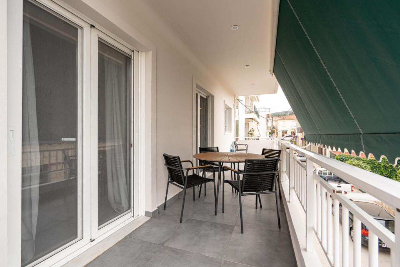 The H Experience Blackbird Spacious 2Bd Apartment Close To The Beach Xylokastro Esterno foto